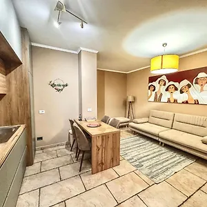 Amos Center Apartment